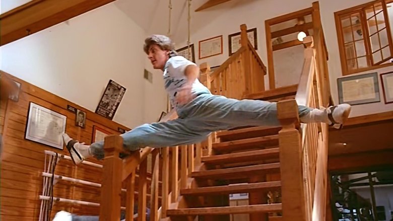 кадр из фильма Не отступать и не сдаваться 3: Братья по крови