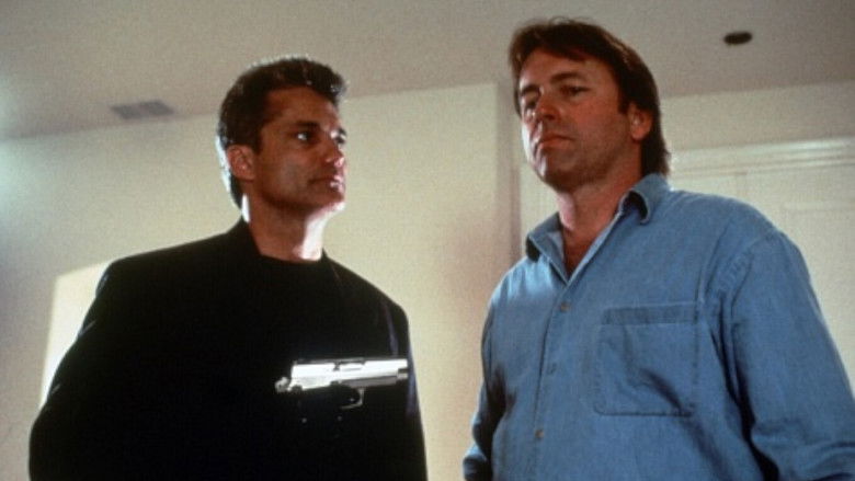 кадр из фильма Дворец-тюрьма