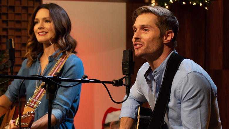 кадр из фильма Country Christmas Album