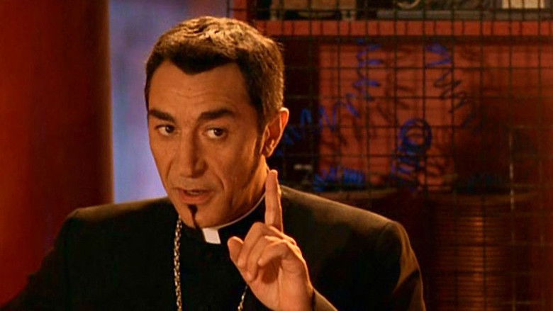 кадр из фильма Квазимодо