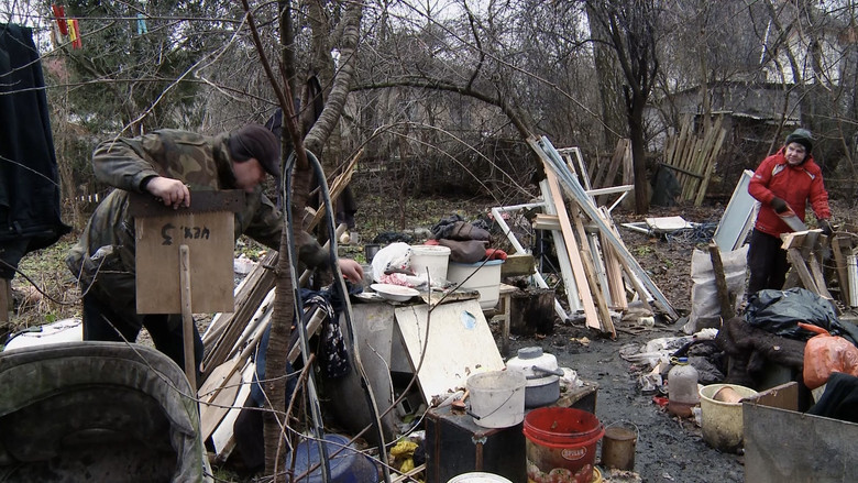 кадр из фильма Kapitālisms Šķērsielā