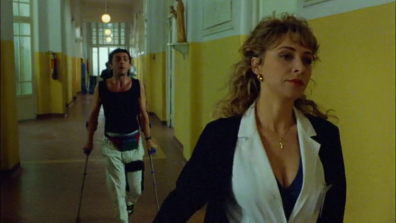 кадр из фильма In barca a vela contromano