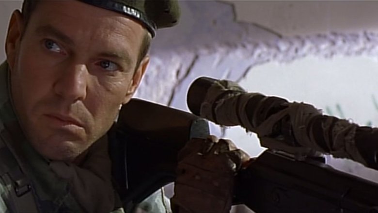 кадр из фильма Спаситель