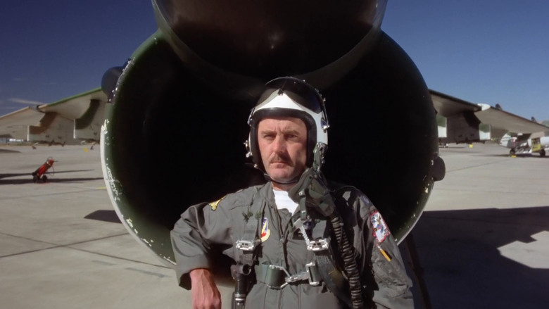 кадр из фильма Коянискацци