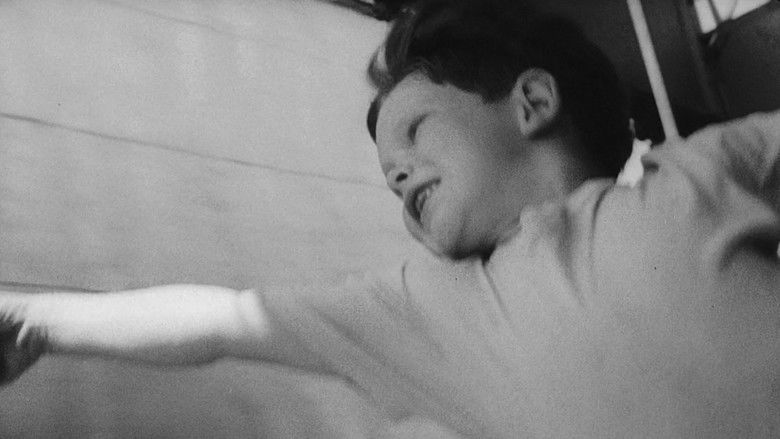 кадр из фильма Маленький беглец