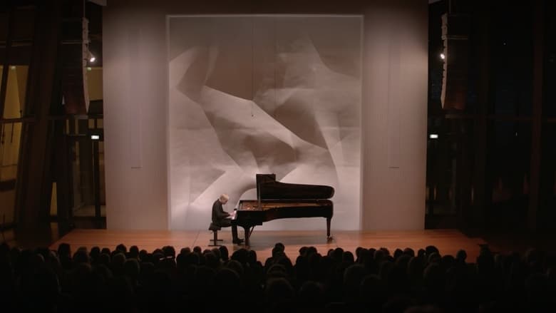 кадр из фильма Alexander Malofeev: Fondation Louis Vuitton Recital