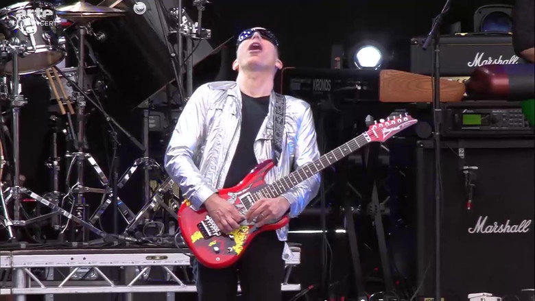 кадр из фильма Joe Satriani - Hellfest 2016