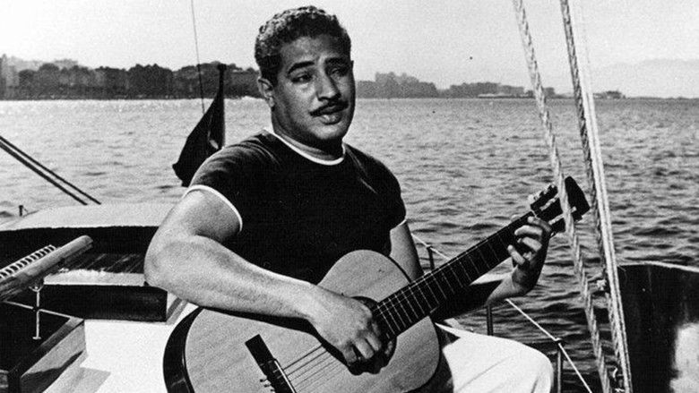 кадр из фильма Nas Ondas de Dorival Caymmi