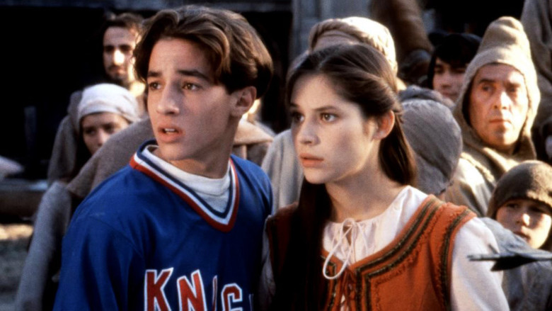 кадр из фильма Первый рыцарь при дворце короля Артура