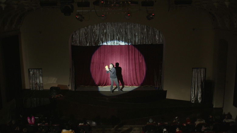 кадр из фильма Böyük qırmızı ev