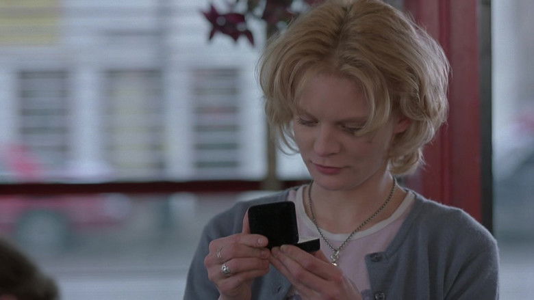 кадр из фильма Красивые девушки