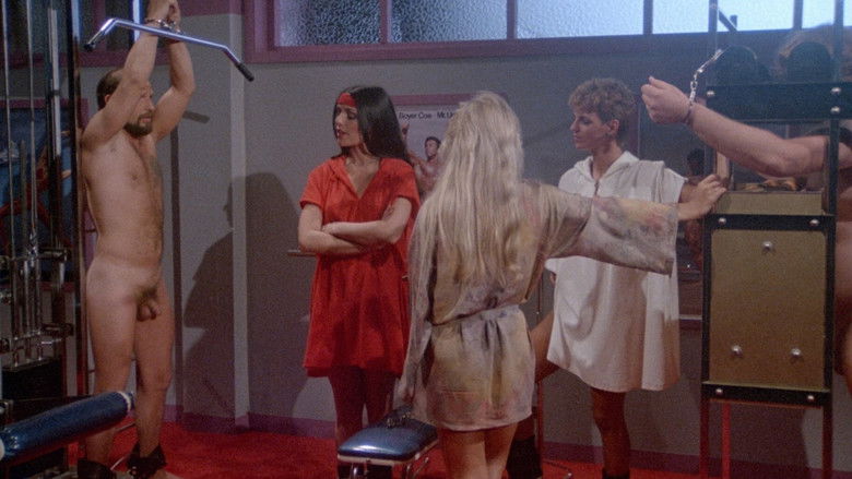 кадр из фильма Бодибилдерши