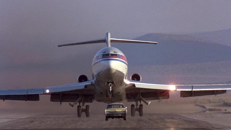 кадр из фильма Надвигающееся насилие