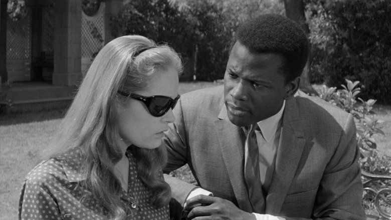 кадр из фильма Клочок синевы