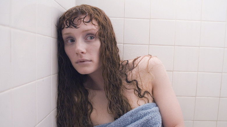 кадр из фильма Девушка из воды