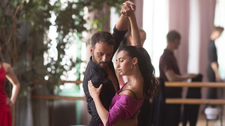 кадр из фильма Парни не танцуют