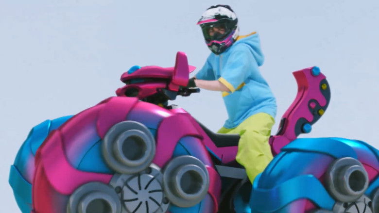 кадр из фильма 仮面ライダーガヴ お菓子の家の侵略者