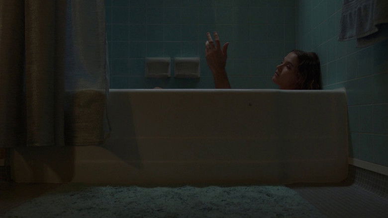 кадр из фильма Навстречу тьме 2: Щупальца