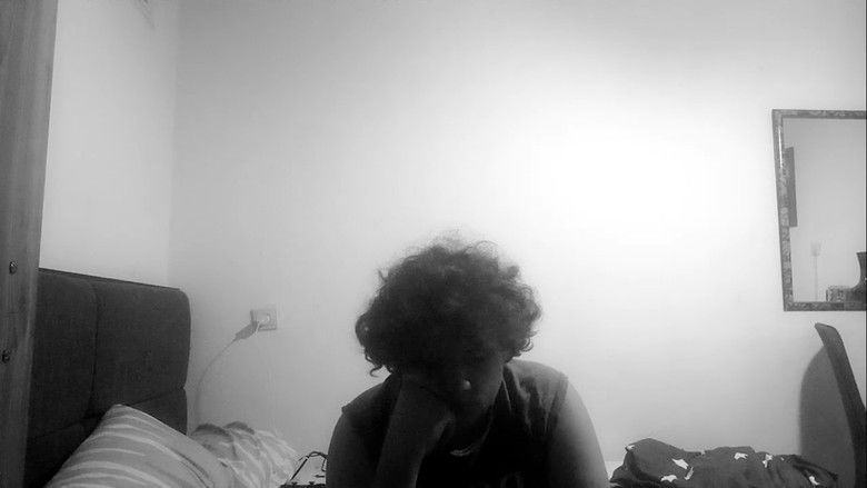кадр из фильма Seul Dans ma Chambre