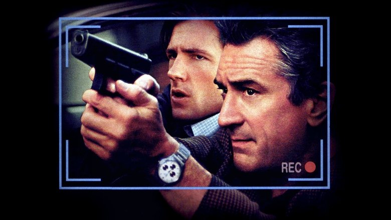 кадр из фильма 15 минут славы