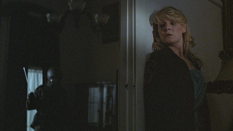 кадр из фильма Незнакомец