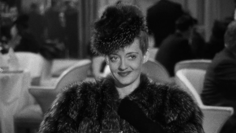 кадр из фильма Победить темноту