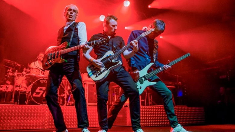 кадр из фильма Status Quo - Pictures Live at Montreux 2009