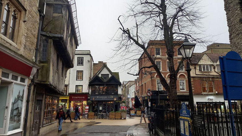 кадр из фильма The Wayfarer and the River of Longing