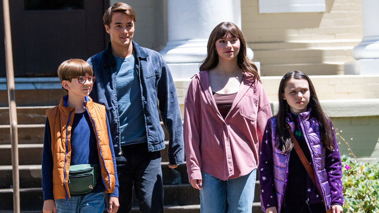 кадр из фильма Рождественская мистерия