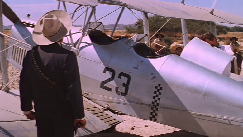 кадр из фильма Вилья в седле