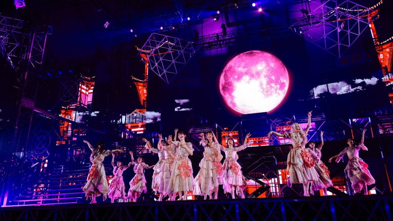 кадр из фильма 4th ARENA TOUR 2024 新・樱前线-Goon back?- IN 东京巨蛋
