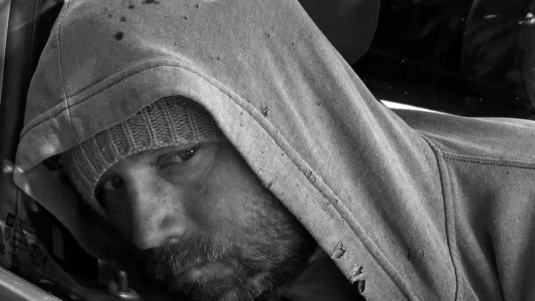 кадр из фильма Mute