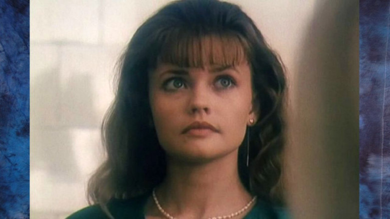 кадр из фильма Обнаженная в шляпе