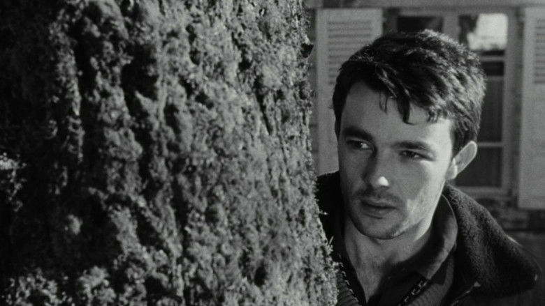 кадр из фильма Красавчик Серж