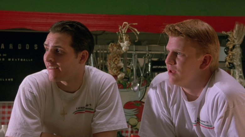 кадр из фильма Рассказывая тебе