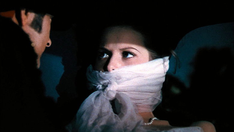 кадр из фильма Черный лебедь