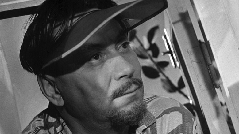 кадр из фильма Полустанок