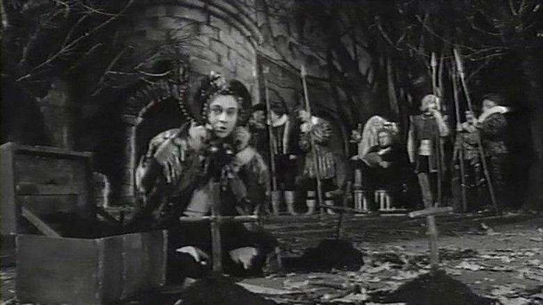 кадр из фильма Ветер над городом