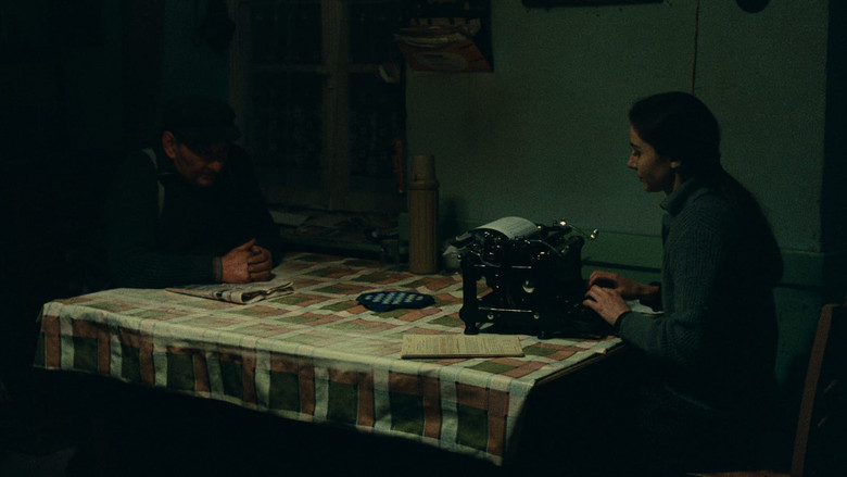 кадр из фильма Одна поет, другая нет