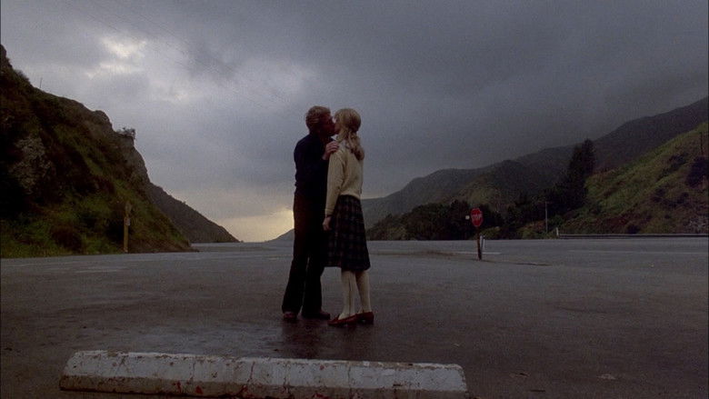 кадр из фильма Непримиримые противоречия