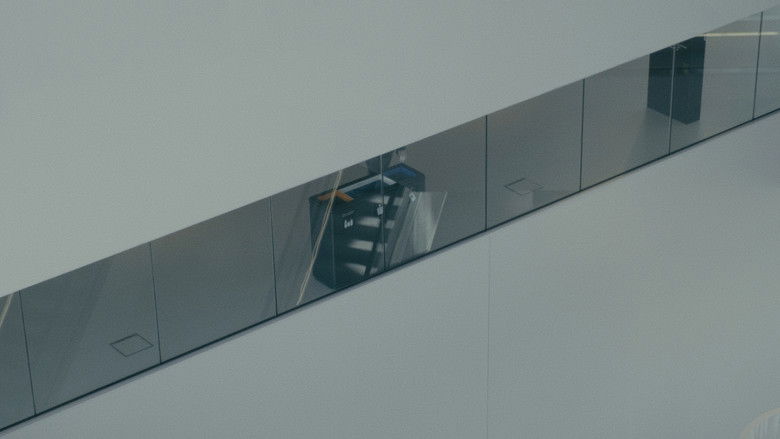 кадр из фильма SUR FACIE