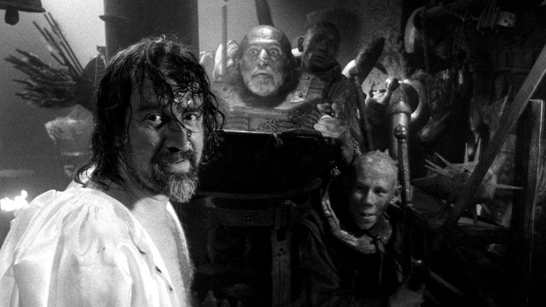 кадр из фильма Трудно быть богом