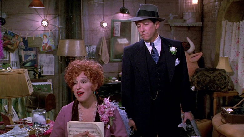 кадр из фильма Цыганка