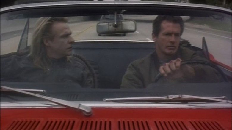 кадр из фильма Тайные пришельцы