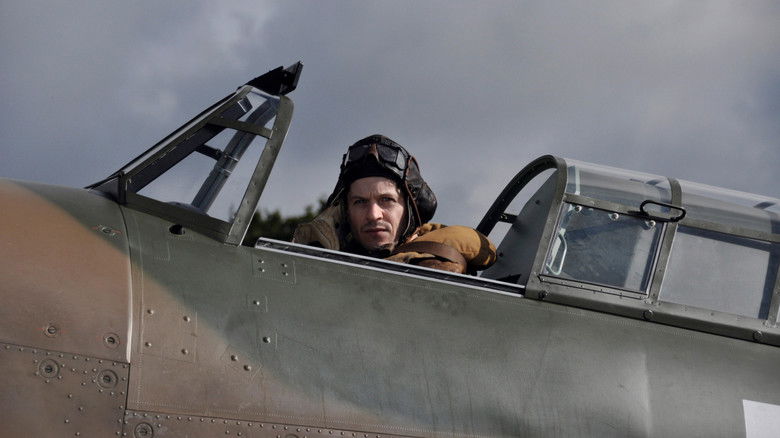 кадр из фильма Крылья урагана