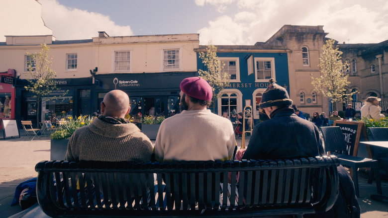 кадр из фильма Public