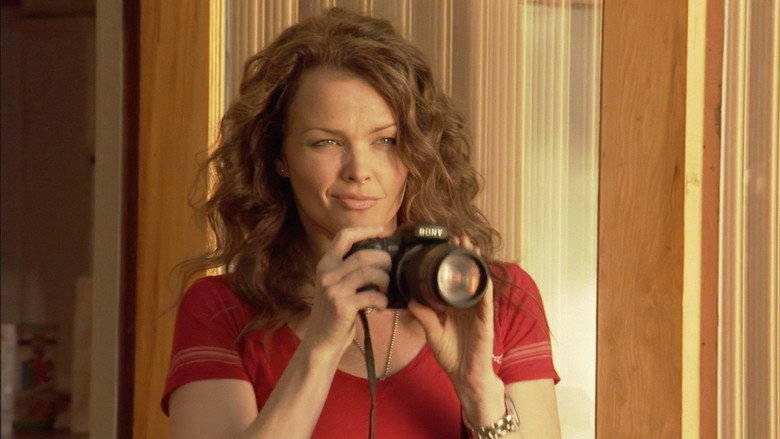 кадр из фильма The Boy Next Door