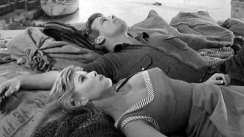 кадр из фильма Мариза-кокетка