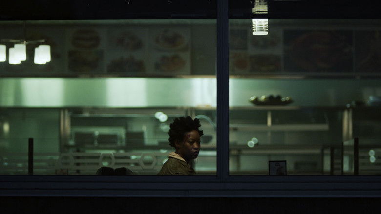 кадр из фильма Она никогда не умирала