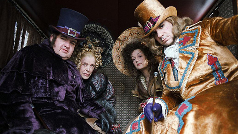 кадр из фильма Красный отель